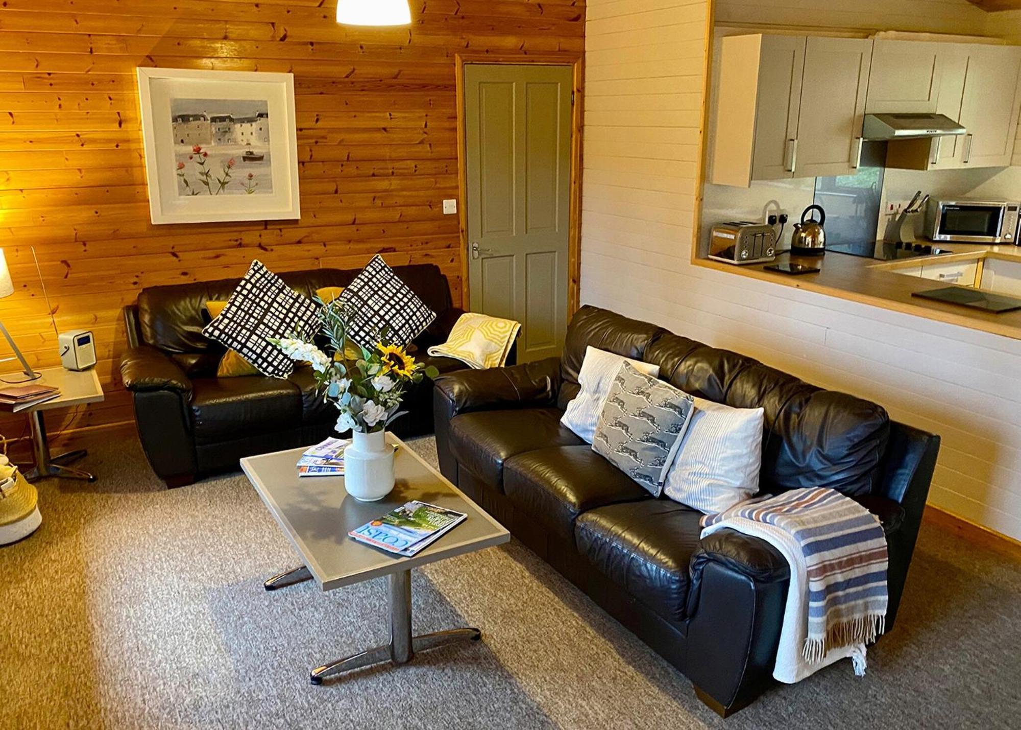 Ivyleaf Combe Lodges Stratton  客房 照片